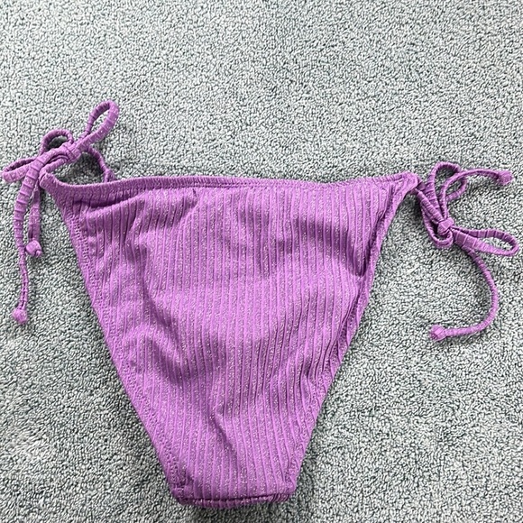 Xhilaration bikini bottom - Picture 2 of 4